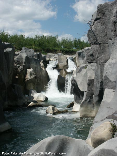 Fiume Alcantara
[click per ingrandire l'immagine]