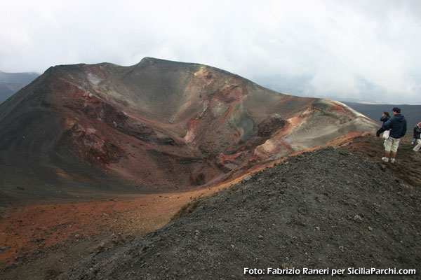 Etna, cratere di sud-est [click per ingrandire l'immagine]